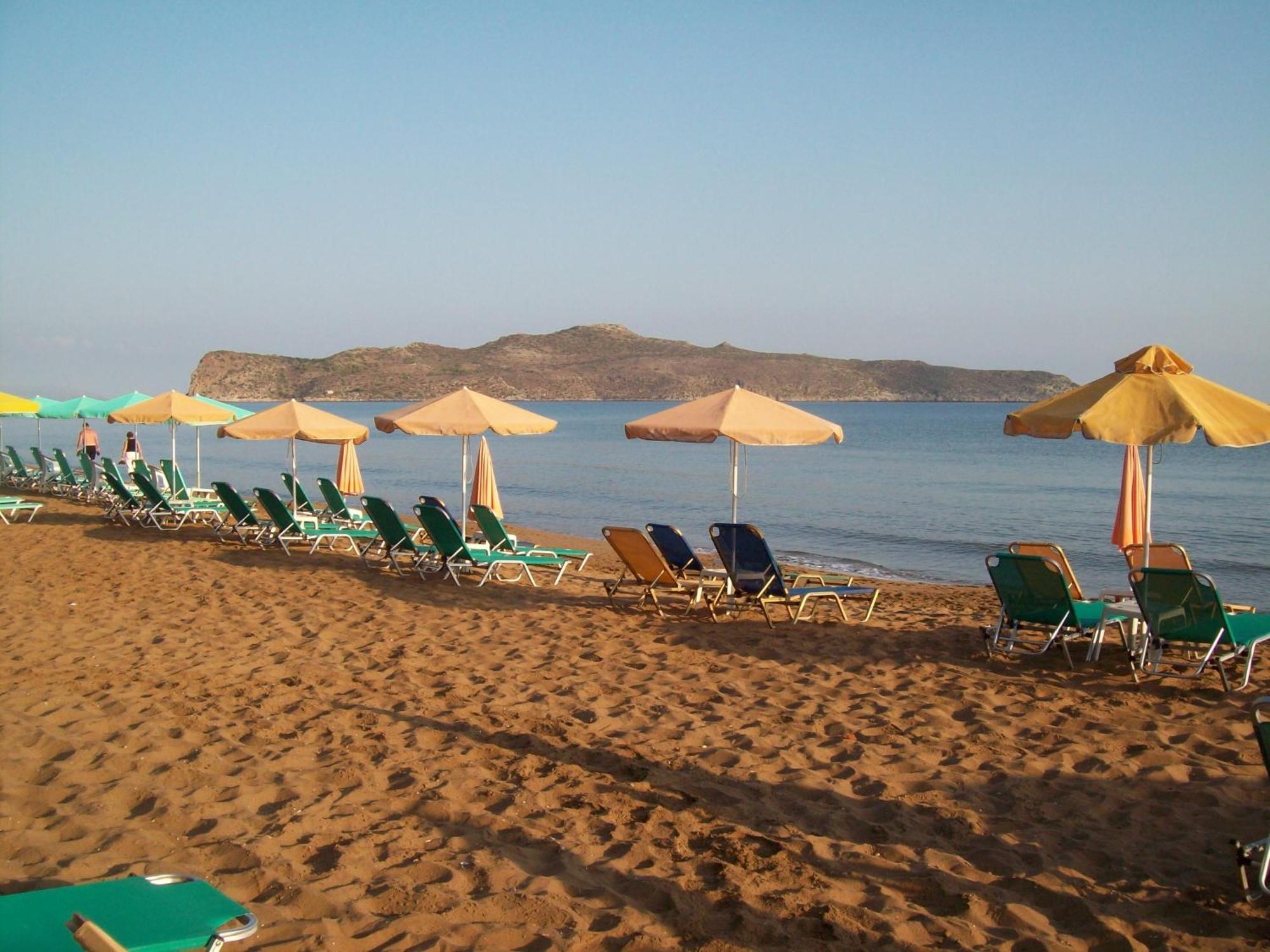 Kato Stalos Beach Екстериор снимка