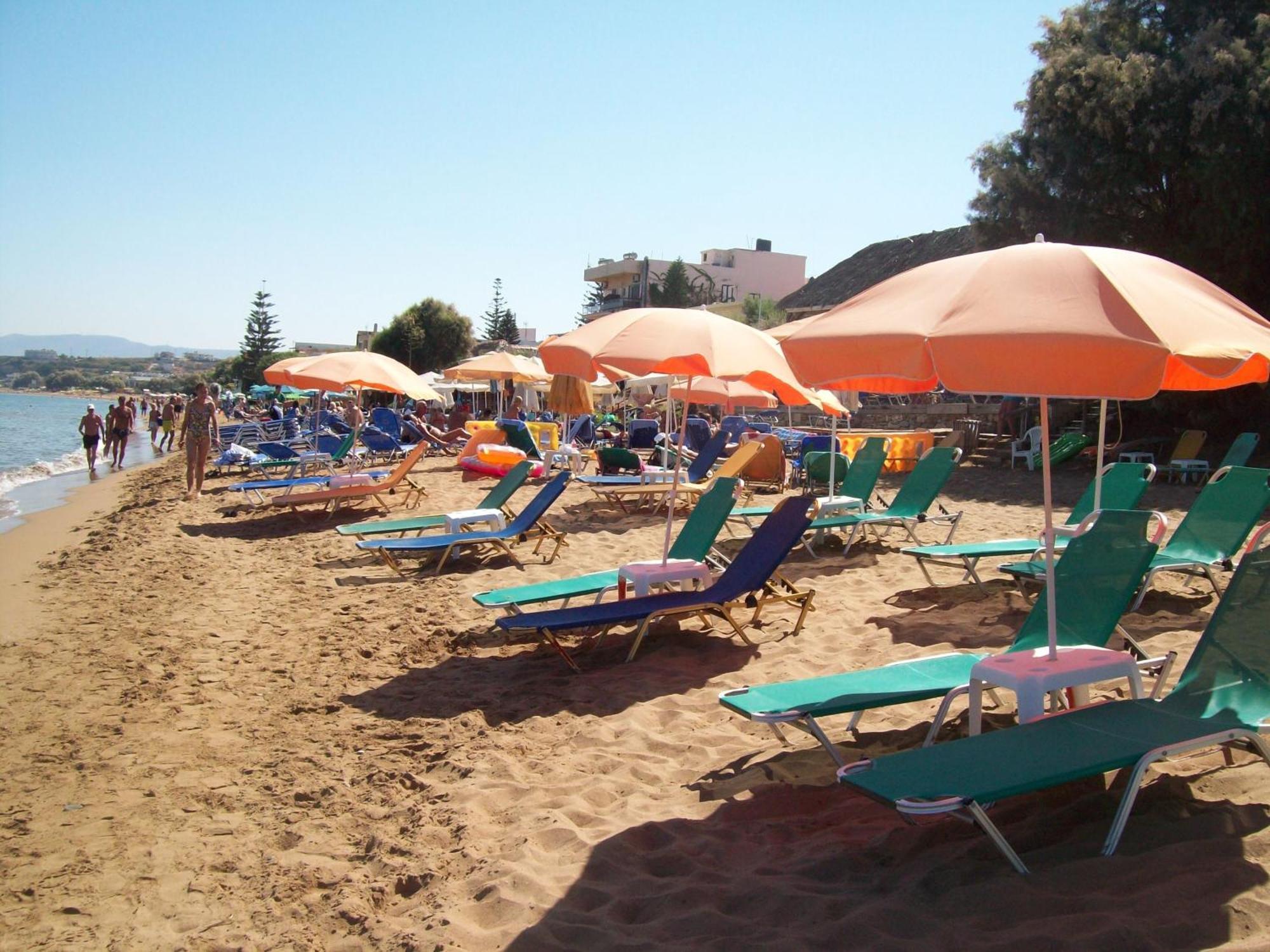 Kato Stalos Beach Екстериор снимка
