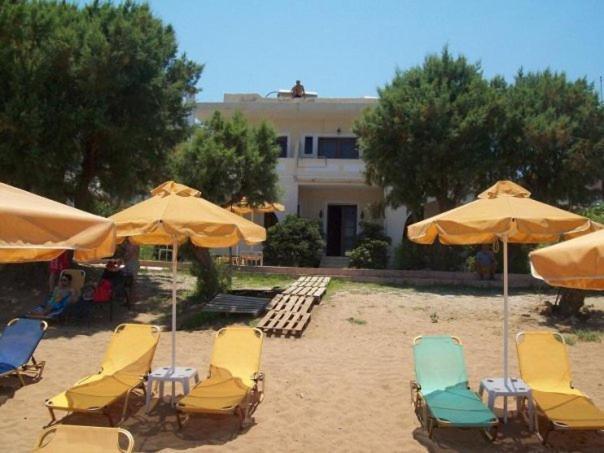Kato Stalos Beach Екстериор снимка